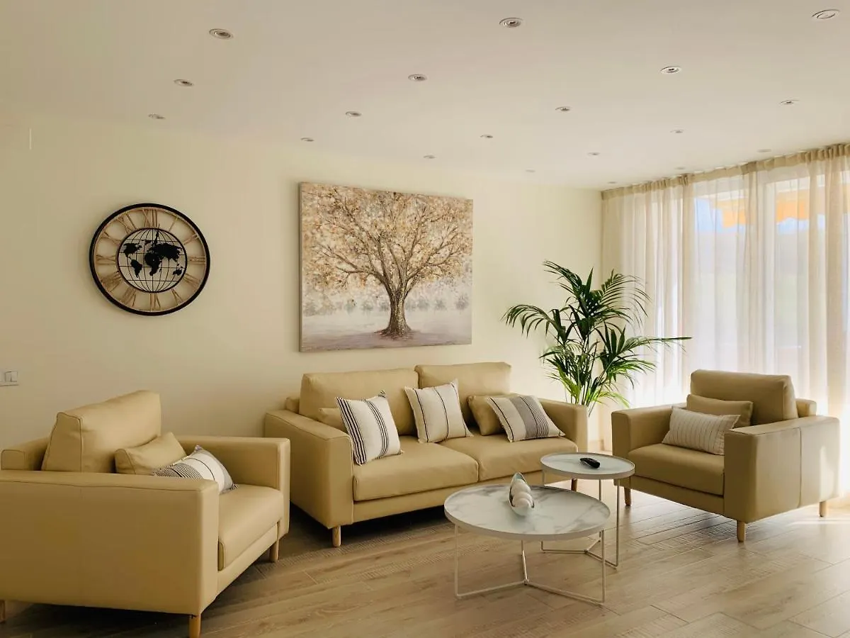 Sitges Spaces Oasis Suites- 4 Bedroom, 4 Ensuite Bathrooms, Terrace, Pool, Sitges Centre 0*,