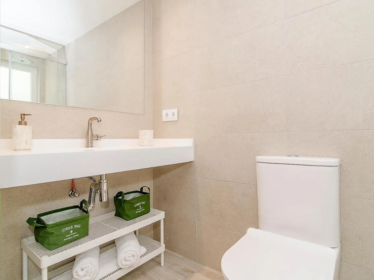 Sitges Spaces Oasis Suites- 4 Bedroom, 4 Ensuite Bathrooms, Terrace, Pool, Sitges Centre